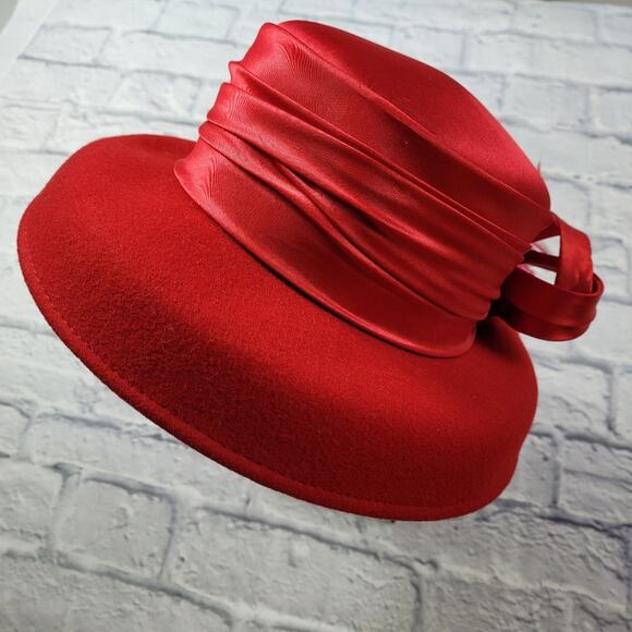 Red Wool Ladies Hat with Ribbon Trim & Feathers - Picture 8 of 16